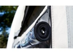 Isabella Caravanvoortent Ambassador Dawn 250 11 Isabella Caravanvoortent Ambassador Dawn 250 -Tuin Hart Boutique 1 3 isabella caravanvoortent ambassador dawn ventilatieraam isaambasdawn