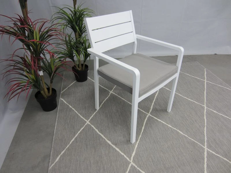 Te Velde Tuinmeubelen Barolo Aluminium Tuinstoel Wit 4 Te Velde Tuinmeubelen Barolo Aluminium Tuinstoel Wit - Afbeelding 2