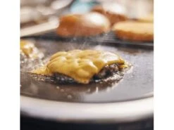 Weber Lumin Bakplaat - Small 6 Weber Lumin Bakplaat - Small -Tuin Hart Boutique 416 1 weber lumin bakplaat small sfeer 6611