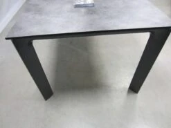 Kettler Tuintafel Diamond Met Antraciet Hpl Blad 10 Kettler Tuintafel Diamond Met Antraciet Hpl Blad -Tuin Hart Boutique 7 2 kettler tuintafel diamond met antraciet hpl blad zijkant